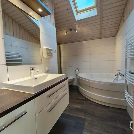 別荘 Seeschwalbe 48 レヒリン